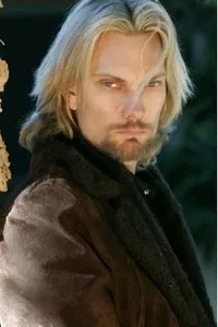 배우인 얀 버치의 대표 이미지