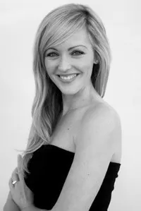 배우인 잔느 닐슨의 대표 이미지