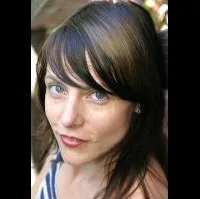 배우, 감독인 베스 리식의 대표 이미지