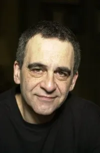 배우인 폴 반디의 대표 이미지