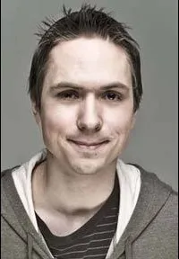 배우인 조 토마스의 대표 이미지