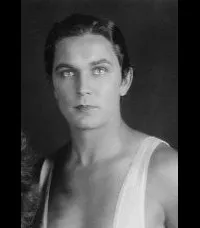 배우, 스턴트맨인 찰스 모튼의 대표 이미지