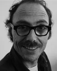 배우, 각본인 필립 레보트의 대표 이미지