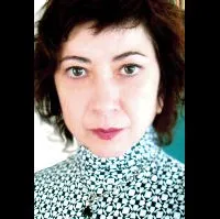 배우, 각본인 마리 브라사르의 대표 이미지