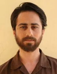 배우인 사이드 세르한의 대표 이미지