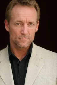 배우인 매트 라간의 대표 이미지