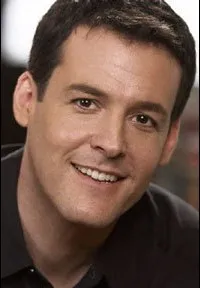 영화배우인 로버트 프랄고의 대표 이미지