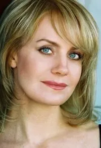 영화배우인 에일린 그루바의 대표 이미지