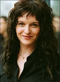 영화배우인 데블라 키어완의 대표 이미지