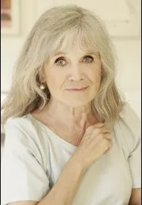 배우인 아니타 발의 대표 이미지