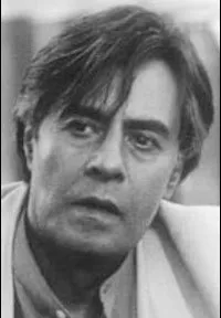 배우인 호스로 샤키바이의 대표 이미지