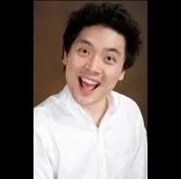 연극배우인 송준영의 대표 이미지