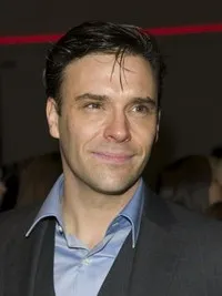 영화배우인 조셉 밀슨의 대표 이미지