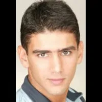 영화배우인 살림 케치우체의 대표 이미지