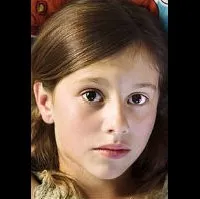 배우인 레오니 테페의 대표 이미지