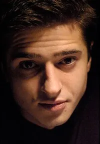 배우인 이반 스테부노프의 대표 이미지