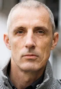 배우인 데이빗 마스터슨의 대표 이미지