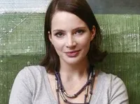 배우인 안나 데레스조브스카의 대표 이미지