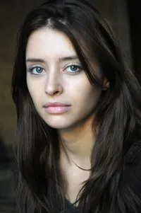 영화배우인 아리아드나 카브롤의 대표 이미지