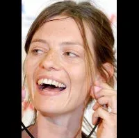 배우인 아멜리에 도레의 대표 이미지