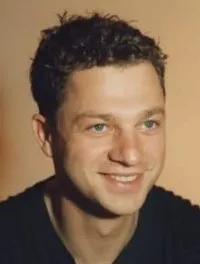 배우인 그제고즈 다미엑키의 대표 이미지