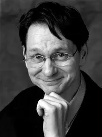 배우인 아스코 사르콜라의 대표 이미지