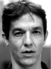 배우인 피에르 루이-칼릭스트의 대표 이미지