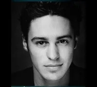 영화배우인 리차드 브랜카티사노의 대표 이미지