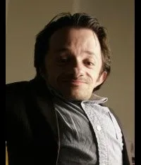 배우, 편집인 트레비스 이버하드의 대표 이미지