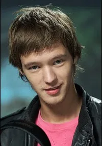 배우인 막심 로크티오노프의 대표 이미지