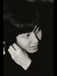 연극배우인 윤혁진의 대표 이미지