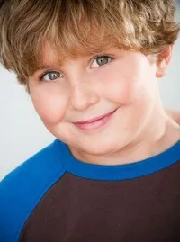 배우인 브라이스 헐레스의 대표 이미지