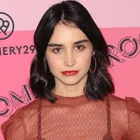 영화배우인 리브 바러의 대표 이미지