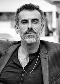 배우인 토마스 트라바치의 대표 이미지