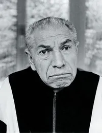 배우인 블라디미르 톨로코니코프의 대표 이미지