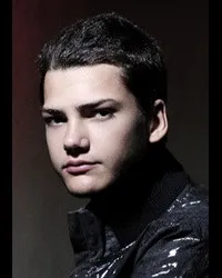 배우인 지미 블루 옥센크네히트의 대표 이미지