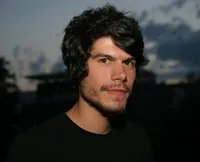 배우인 밀루틴 밀로세비치의 대표 이미지