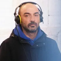 편집감독인 텔모 슈로의 대표 이미지