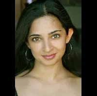 영화배우인 아르티 만의 대표 이미지