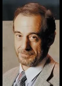 영화배우인 알레얀드로 아와다의 대표 이미지