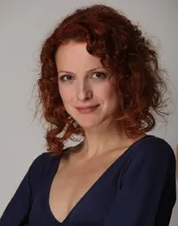 배우인 젤레나 스튜플라닌의 대표 이미지