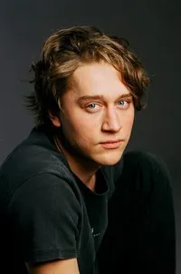 배우, 제작/기획인 아드리안 토폴의 대표 이미지