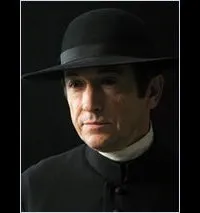 배우인 아드리아노 루즈의 대표 이미지