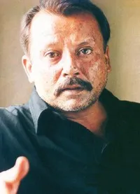 배우, 각본, 감독인 판카즈 카푸르의 대표 이미지