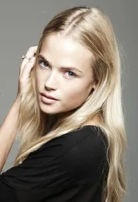 영화배우, 모델인 가브리엘라 와일드의 대표 이미지