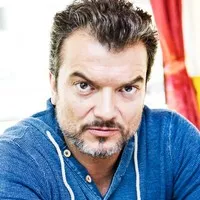 배우인 드라고미르 므르식의 대표 이미지