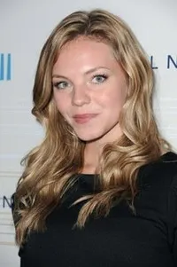 영화배우인 일로이즈 멈포드의 대표 이미지