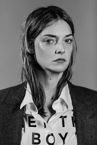 배우인 케이트 모란의 대표 이미지