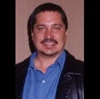 영화감독인 롭 보우먼의 대표 이미지