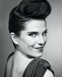 영화배우인 칼라 소우자의 대표 이미지